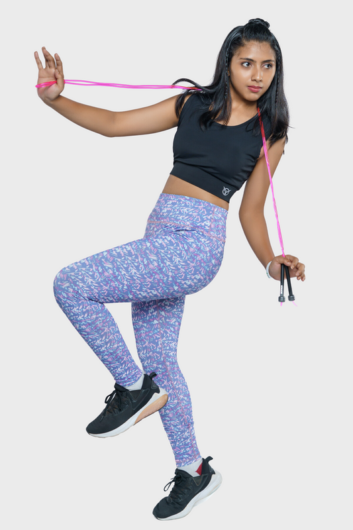 Boost Your Fitness Look: Women’s Sports Leggings by Emperors Yathra