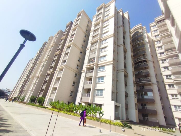 1375 Sq.Ft Flat with 3BHK For sale in Kalkere Agara Main Road