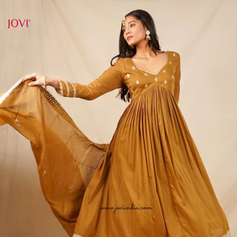 Elegant Looks: Best Rakhi Dresses for Women 2025 by JOVI India