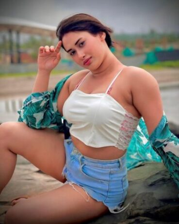 Call Girl Service in Connaught Place ꧁☬༒9540349809…