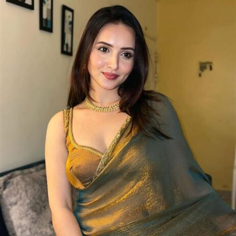 HOT↠ Call Giℛls In DLF Phase 2 Gurgaon- ⎷ 9990410104 ✨Escorts Service