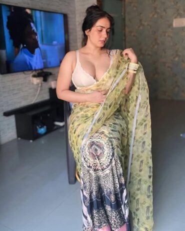Low Rate Call Girls In Lajpat Nagar 9711881147 Genuine Escort Service In Delhi Ncr