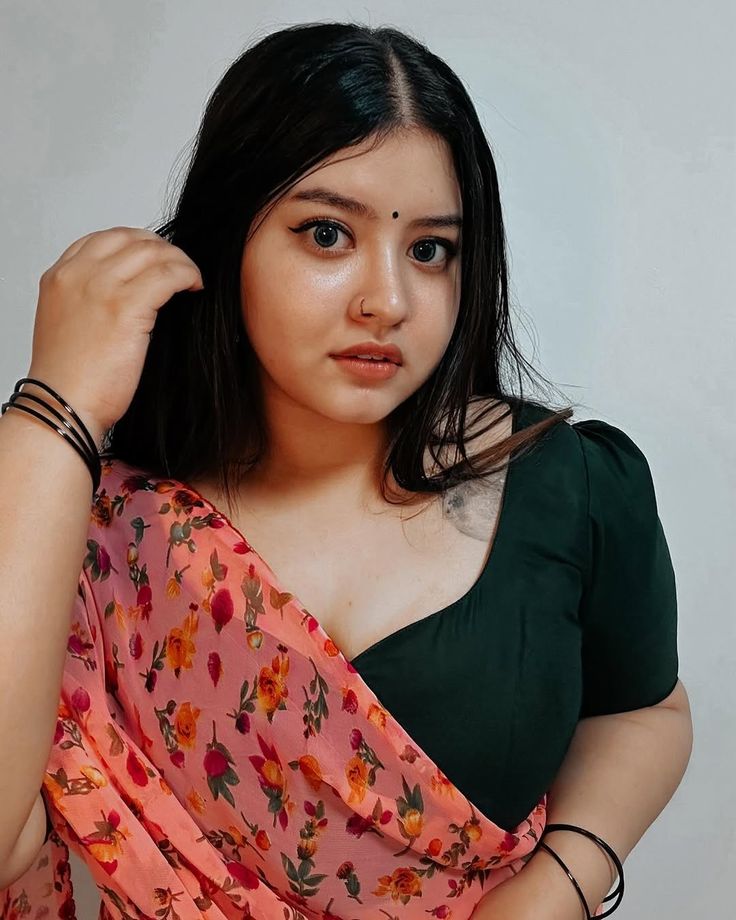 69→Sex 9643900018 Call Girls In Lado Sarai Delhi Ncr