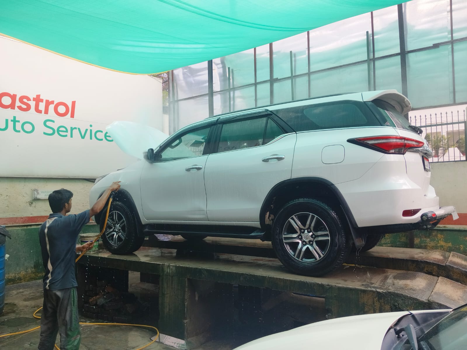Car Repair in Gomtinagar