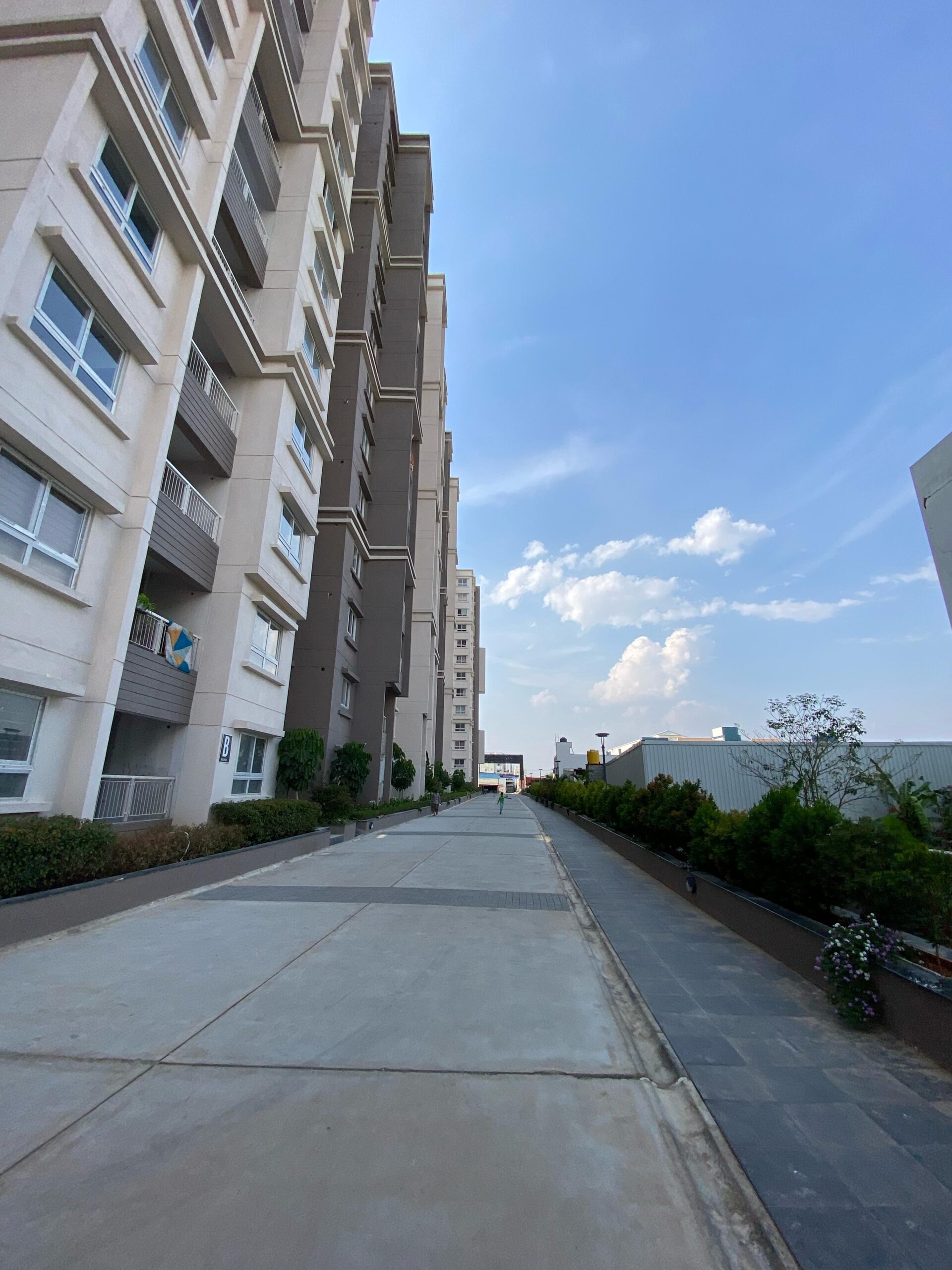 Lavish 2 & 3 BHK Flats with Clubhouse, Pool & More – Book Yours Today