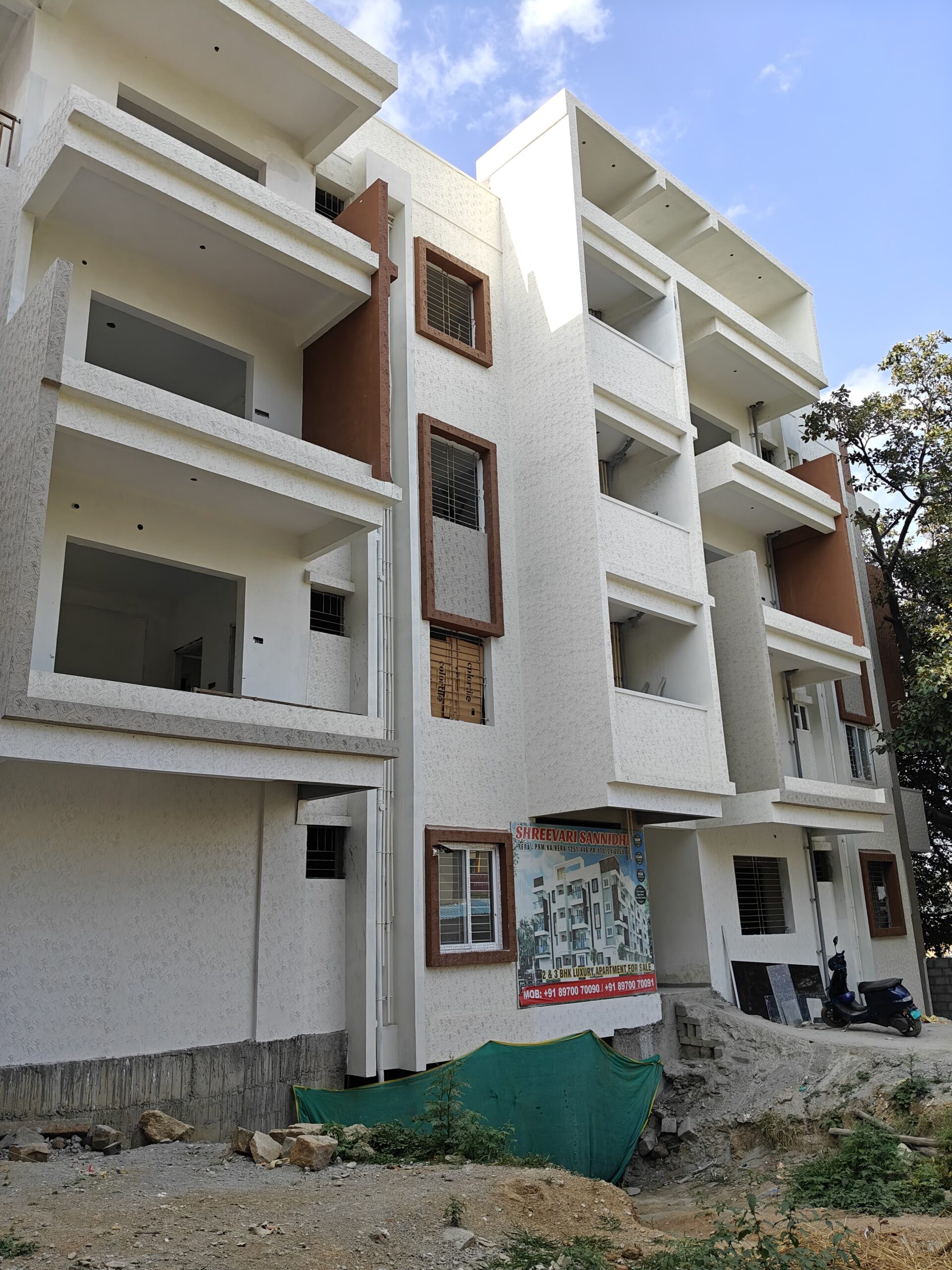 Smart Homes, Stylish Interiors – Luxury 2 & 3 BHKs for Sale
