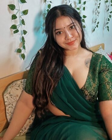 69→Sex 9643900018 Call Girls In Delhi Kamla Nagar