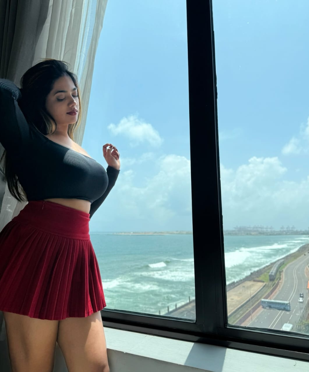 Call girls in Kanawani Village, Ghaziabad 8750020700 Escorts service