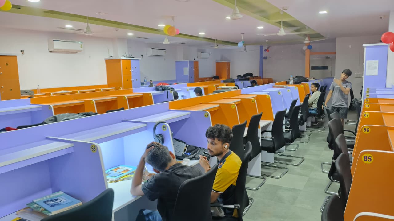 Library in Alambagh – NB Library