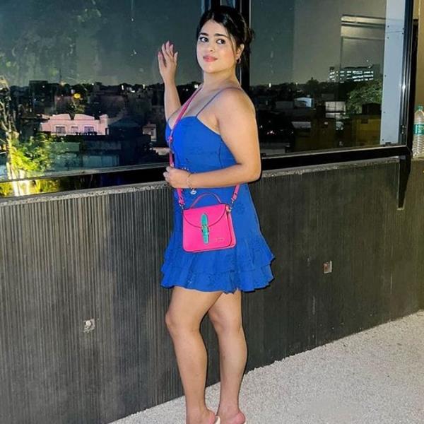 Low Rate & Call Girls in Sector 19 Noida 8527941488 || Female Escorts Service