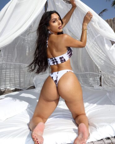 Goa Call Girls +918295890611