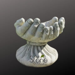 Cupped-palm-Birdbath-for-Garden-1