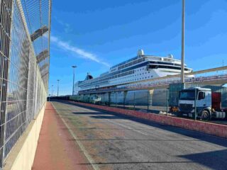 cruise-ship-4_compressed