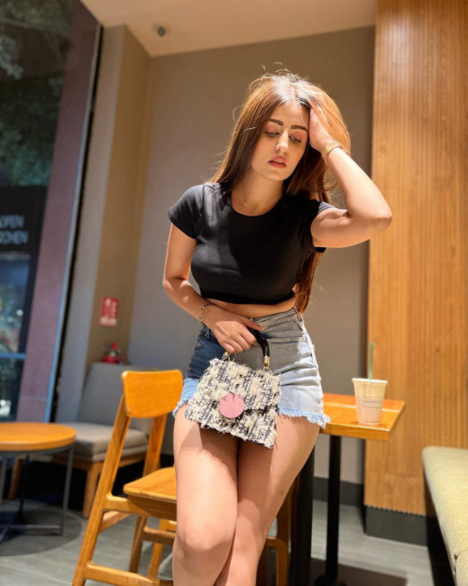 Call New ⇉ 8826637442 Call Girls In Noida Sector 81 Escort Noida N.c.r