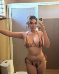 27-Stylish-Beach-Outfit-Ideas-to-Pack-for-Your-Next-Tropical-Getaway-1