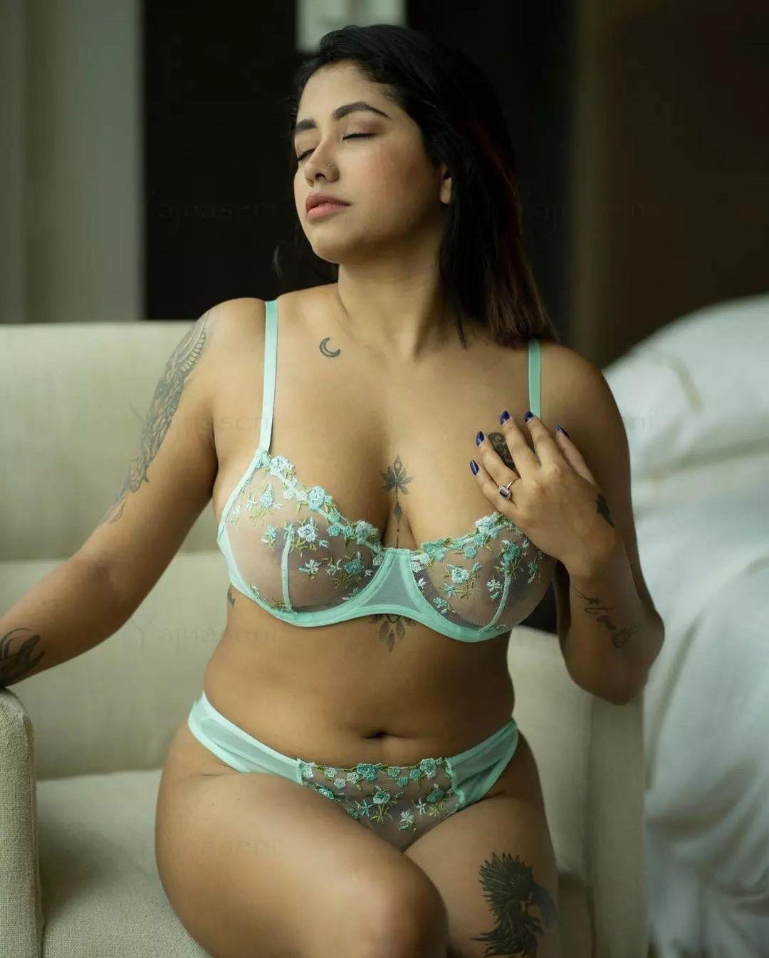 Call Girls in Kailash Colony | 9711100155 ′ High Profile Escort Service Delhi