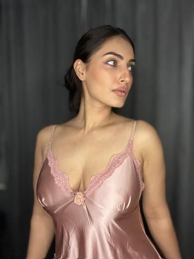 9319099832 ꧁Call Girls Service In Majnu-ka-tilla Delhi (DELHI)